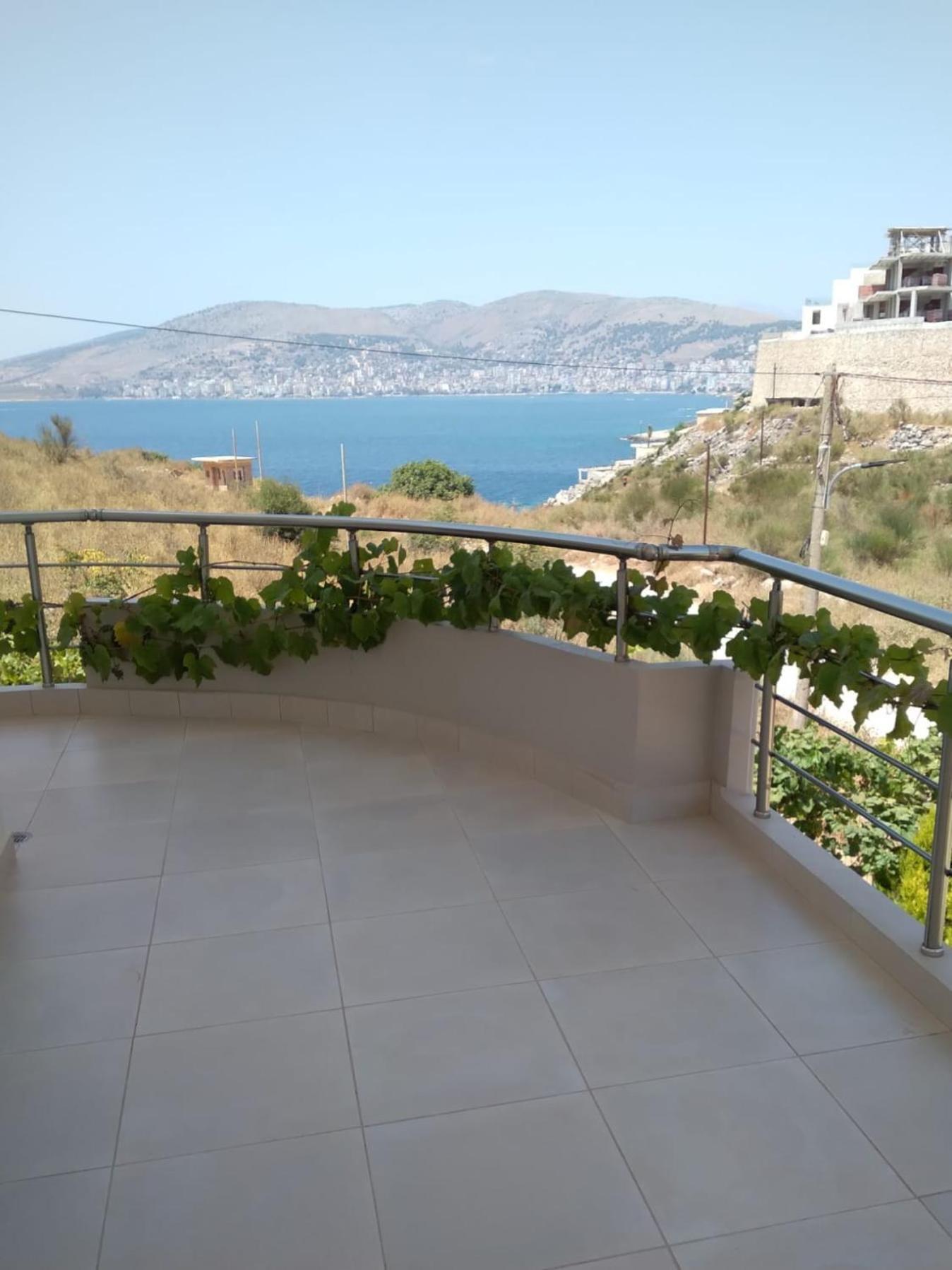 Blue Mare Apartments Sarandë Exterior foto